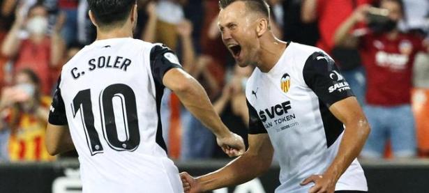 国际米兰迎国王杯关键赛，冲刺阶段调整名单，压力陡增，训练强度明显提升的简单介绍开云体育