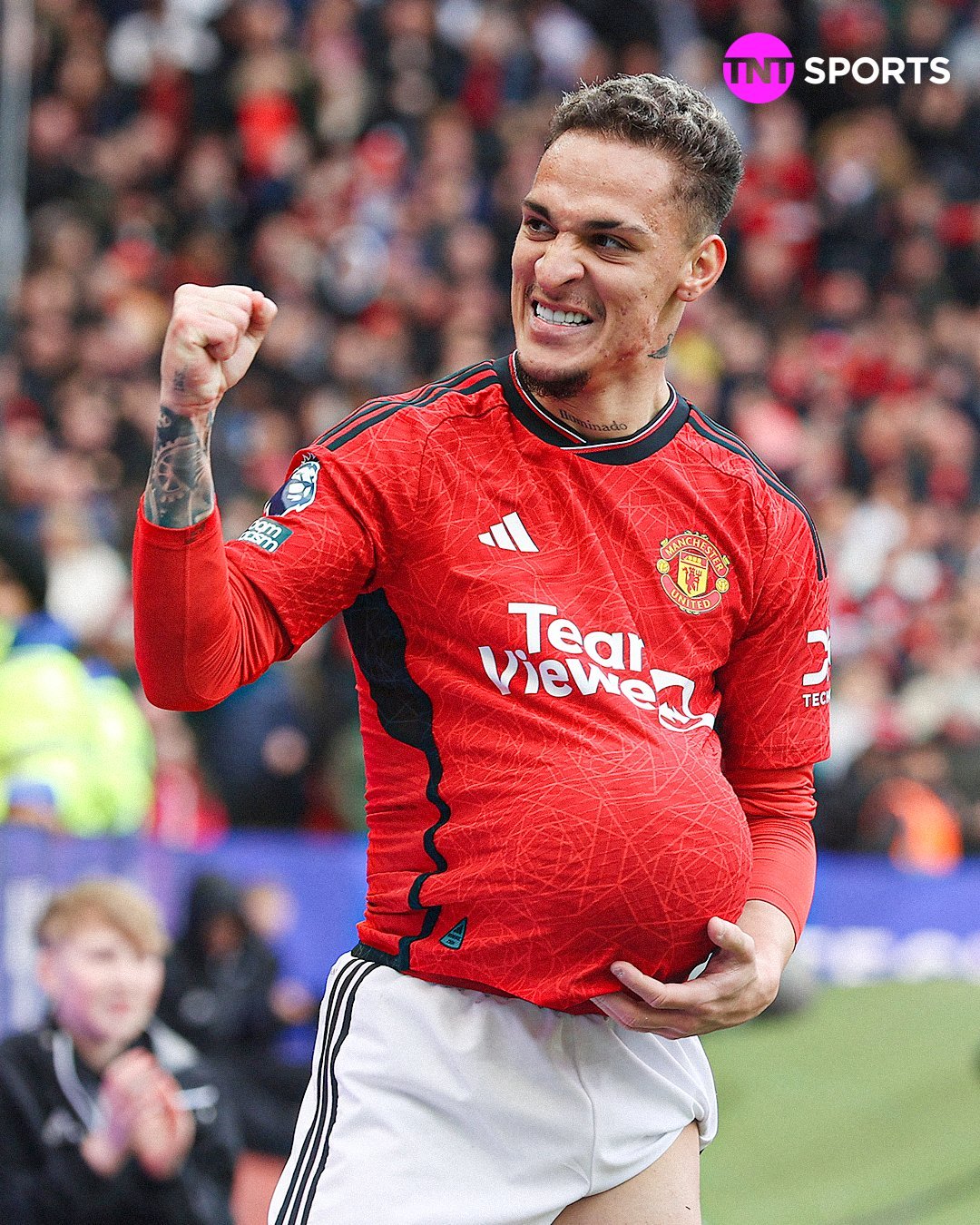 赛地聚焦——社区盾清晨热度飙升,曼联单刀错失,赛场秩序良好,年轻球员得到机会的简单介绍 赛地聚焦——社区盾清晨热度飙升,曼联单刀错失,赛场秩序良好,年轻球员得到机会的简单介绍