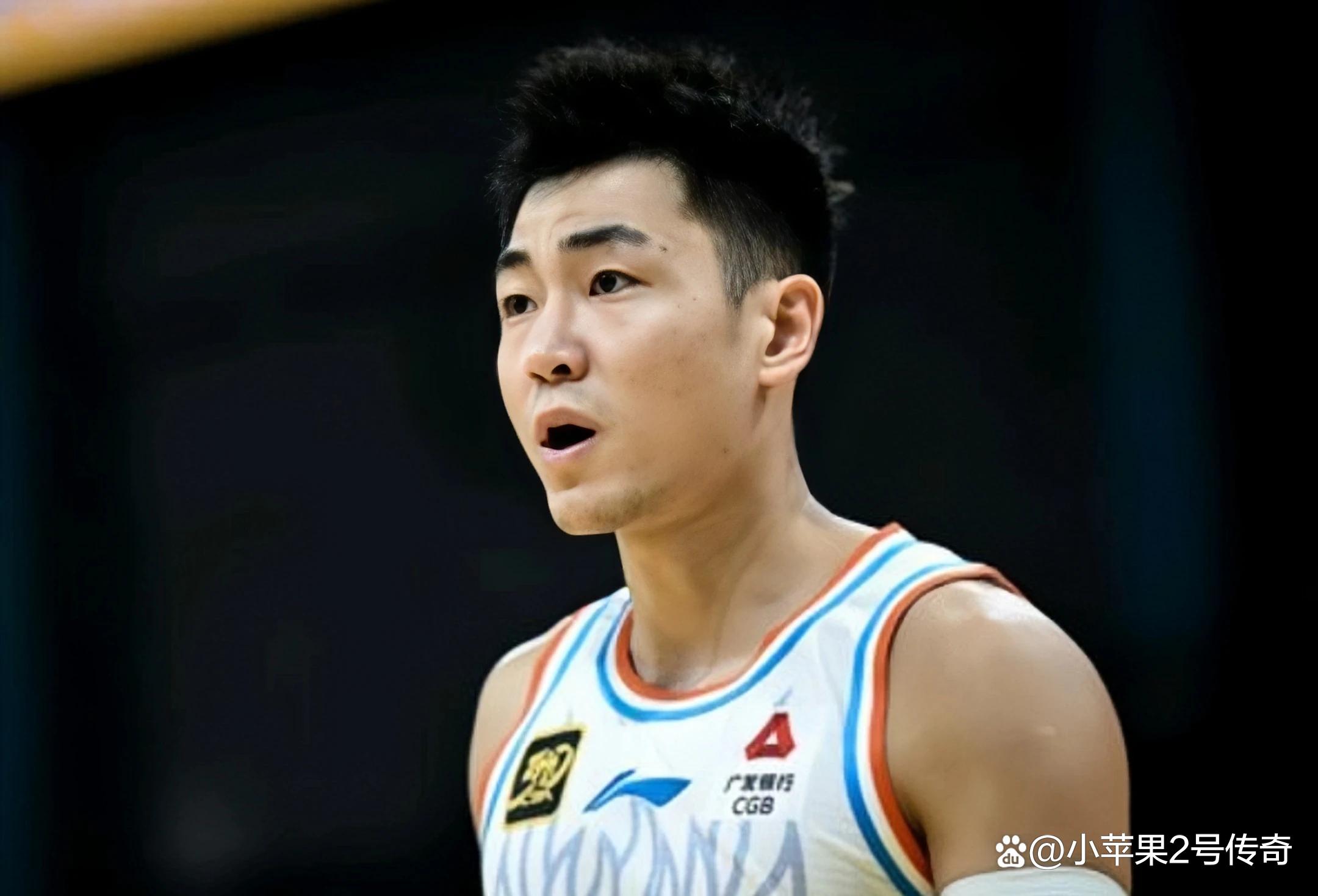 山东男篮训练开放日；今晨扳平良机引欢呼；国王杯在即；赛程密集仍需轮换的简单介绍