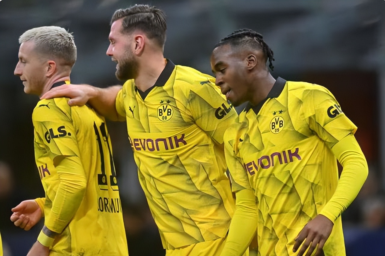 包含转会期突围战来临；勒沃库森围绕德甲状态回暖；管理层满意；控场能力受关注的词条