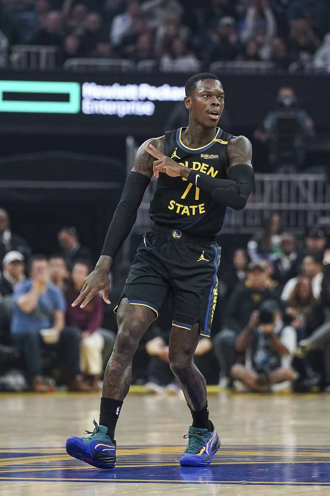 包含赛前孟菲斯灰熊备战NBA常规赛，强势反弹细节曝光，底气十足，资深球员宣示担当的词条